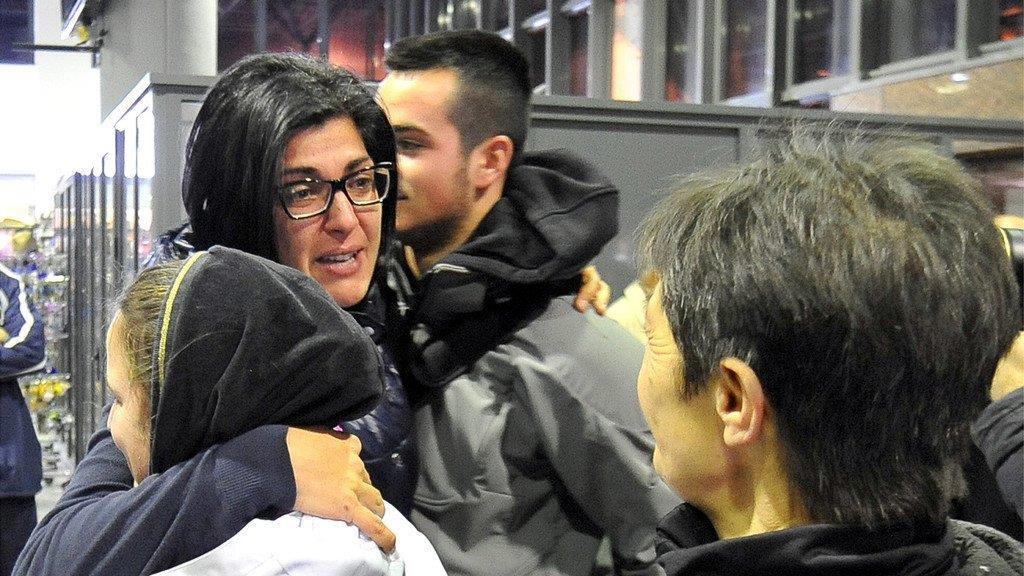 Passagiere der Fähre "Norman Atlantic" werden in Sicherheit gebracht