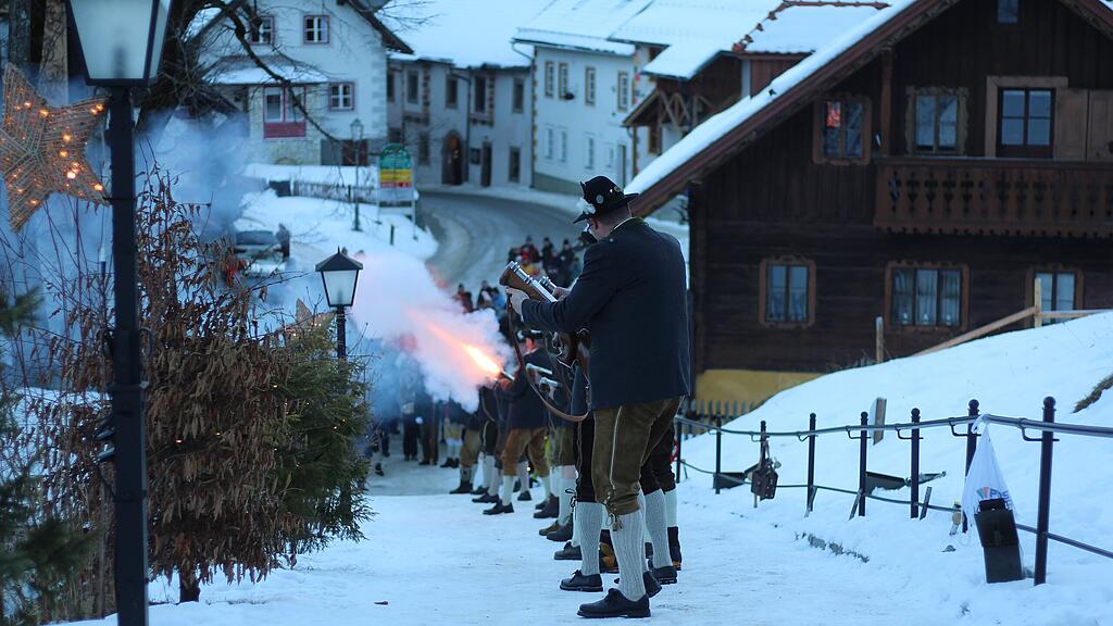 Silvesterschie\u00dfen 2024