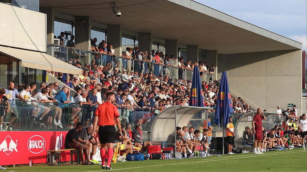 Red Bull Salzburg gegen Derby County