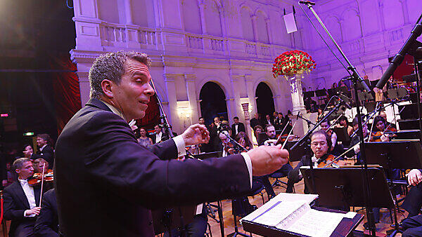 Dirk Kaftan ist Chefdirigent des Beethoven Orchesters Bonn
