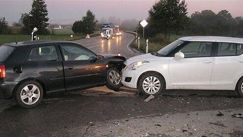Drei Verletzte forderte der Verkehrsunfall in Teisendorf.
