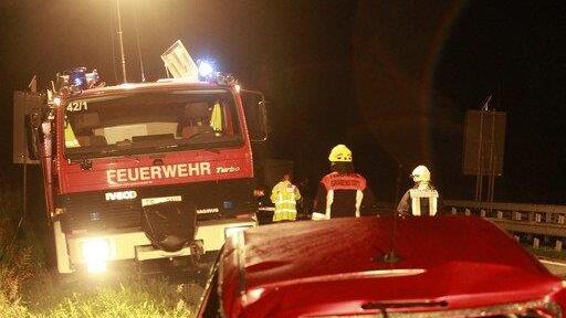 Horrorcrash auf A8 bei Grabenstätt