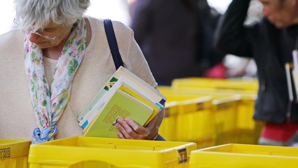 Bücherflohmarkt in Lehen