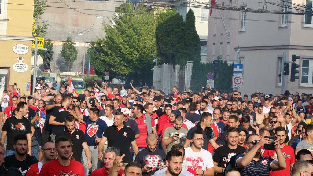 Red Bull Salzburg - Roter Stern Belgrad: Fanmarsch