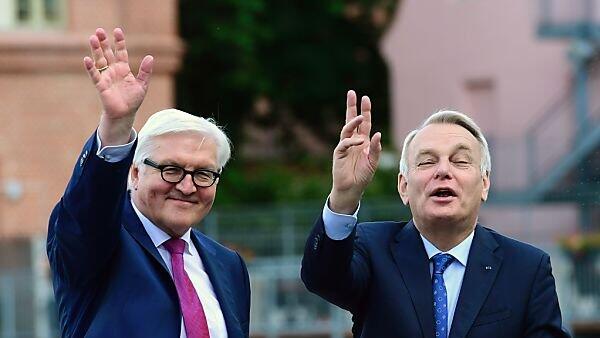 Steinmeier und Ayrault sind für engere Zusammenarbeit