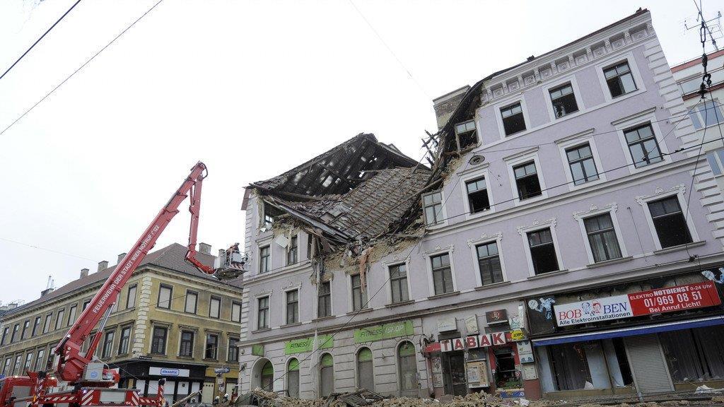 Heftige Explosion: Hauseinsturz in Wien-Fünfhaus