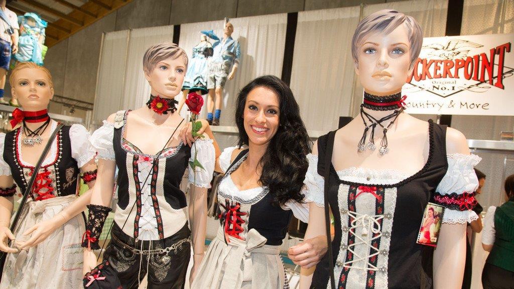 Tracht von Bachelor-Kandidatin