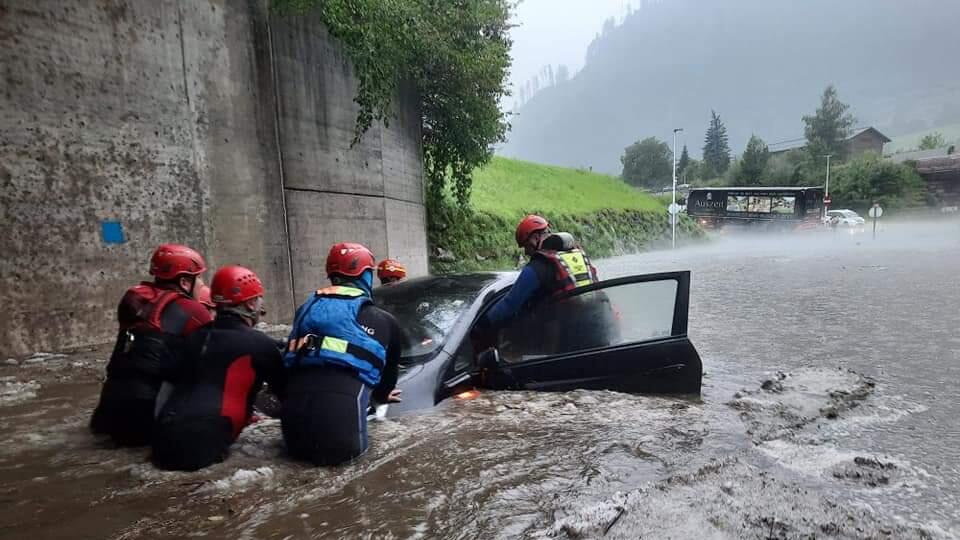 Unwettereinsatz Wasserrettung