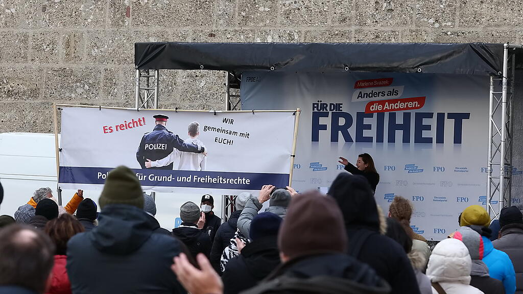 Corona-Demo in der Stadt Salzburg