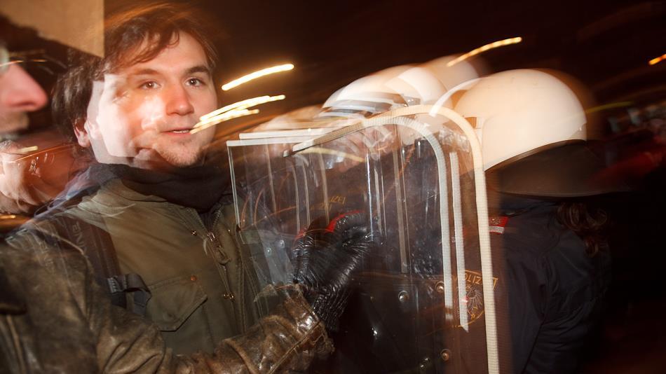 WKR-Ball 2012: Demos (Flo)