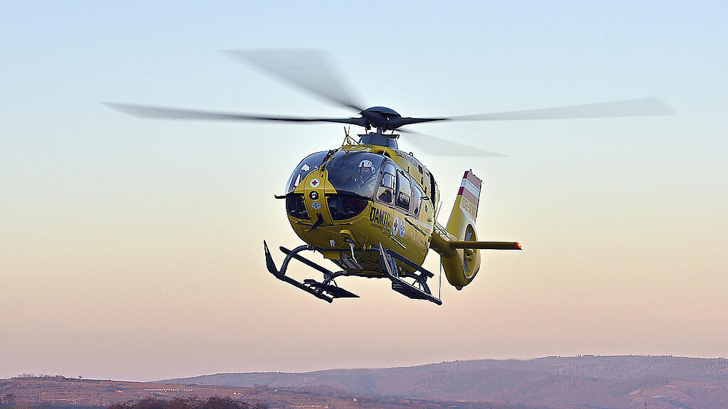 Notarzthubschrauber brachte die Schwerverletzte ins Spital