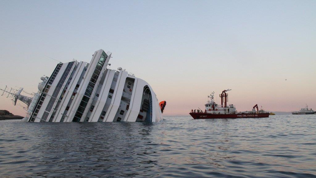 Bergungsarbeiten an der Costa Concordia