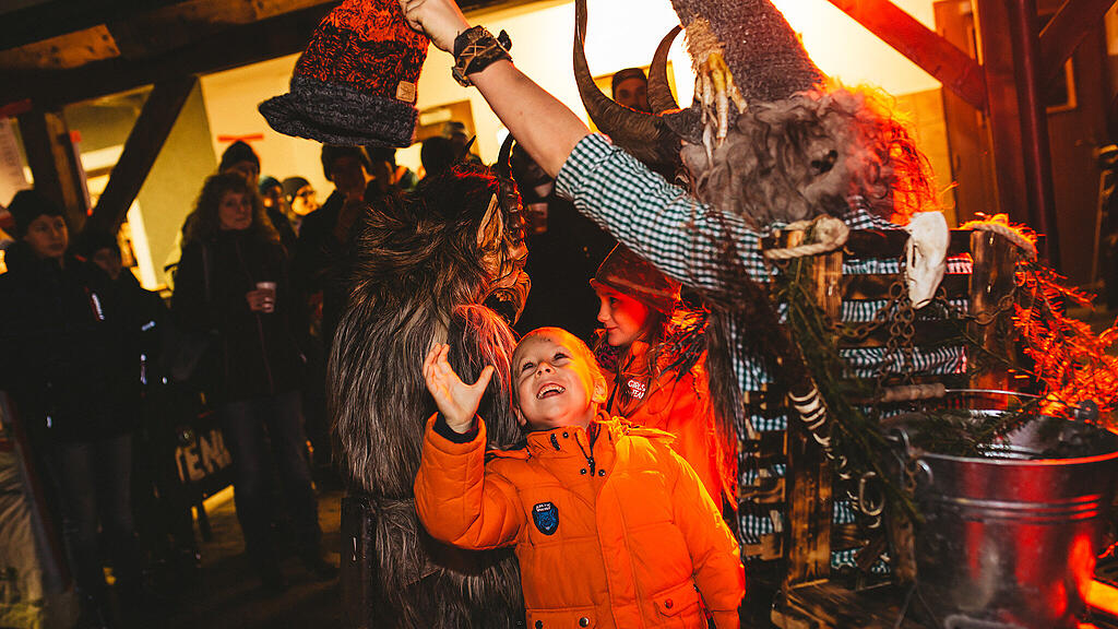 20181125-Krampuskränzchen-26.jpg