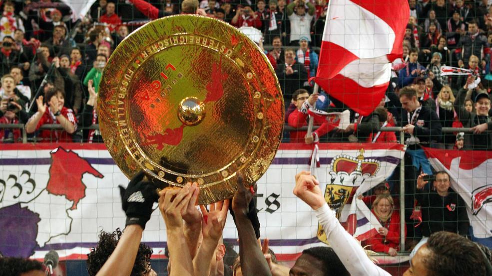 Red Bull feiert Meistertitel, II