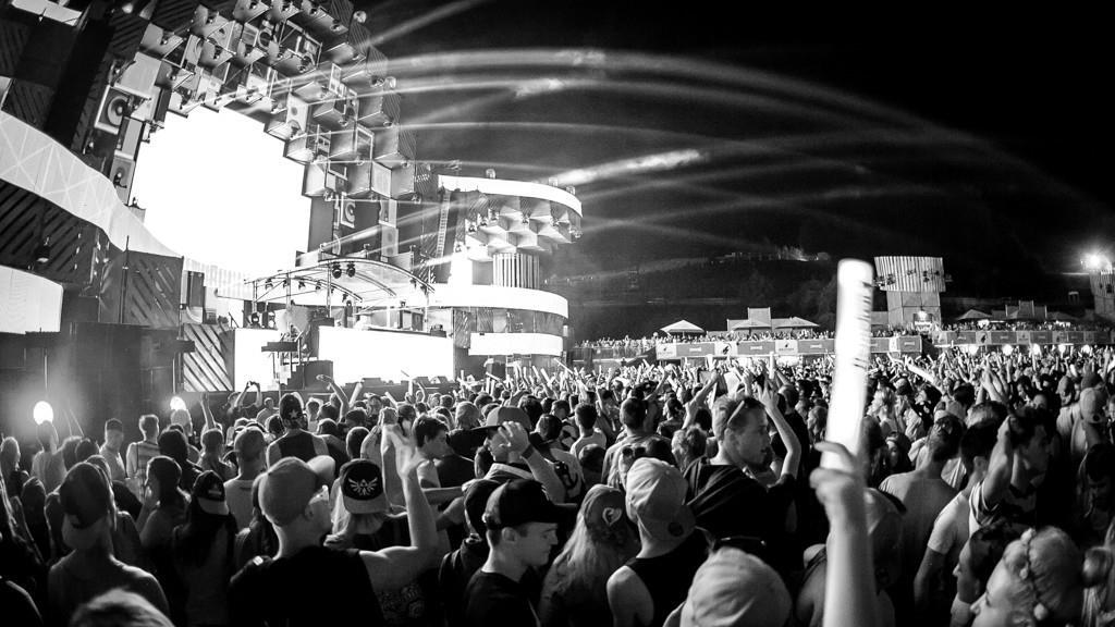 Electric Love Festival 2016: Tag 2, II