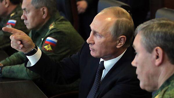 Putin forderte die USA auf, ebenfalls ihre Chemiewaffen zu zerstören