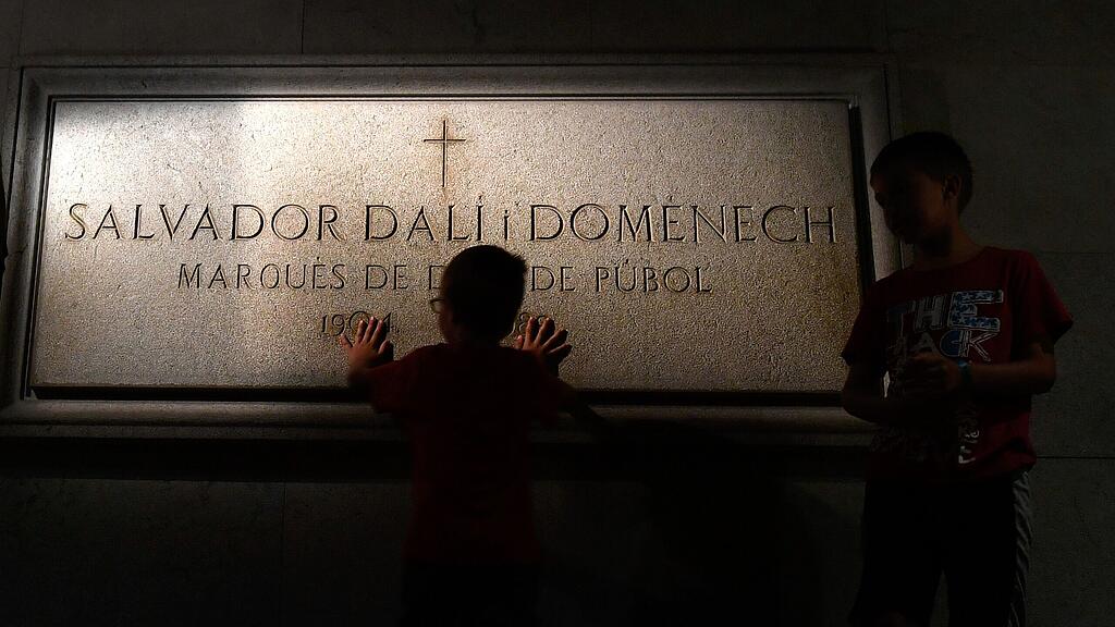 Das Grab von Salvador Dali.