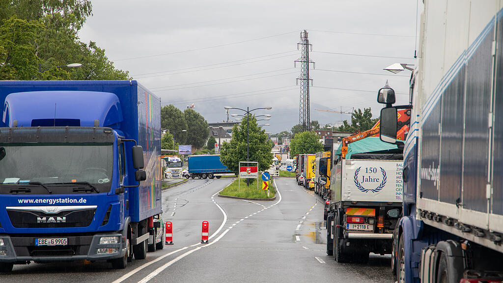 Aufbau Grenzposten Freilassing