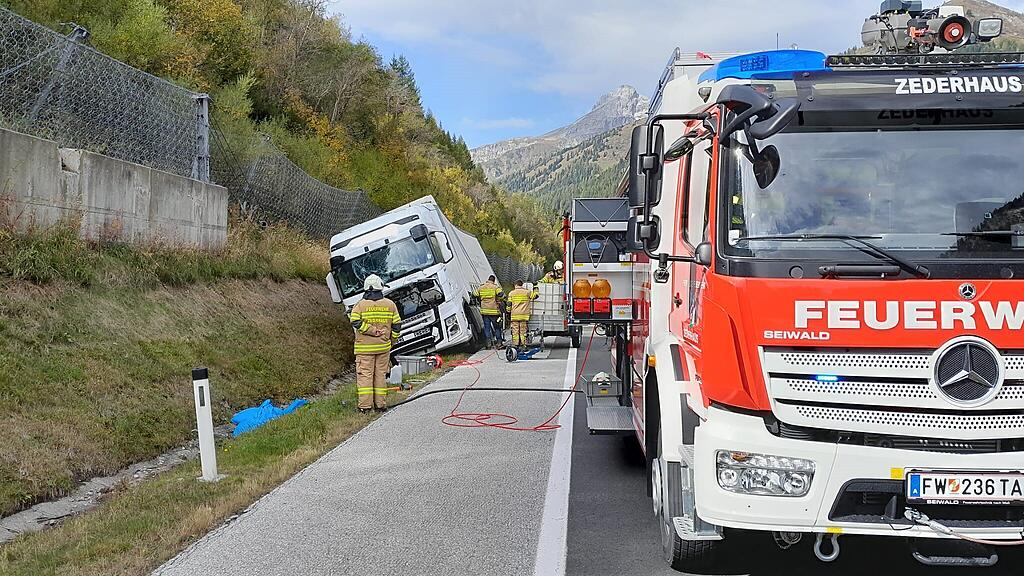 Lkw-Unfall A10 zederhaus