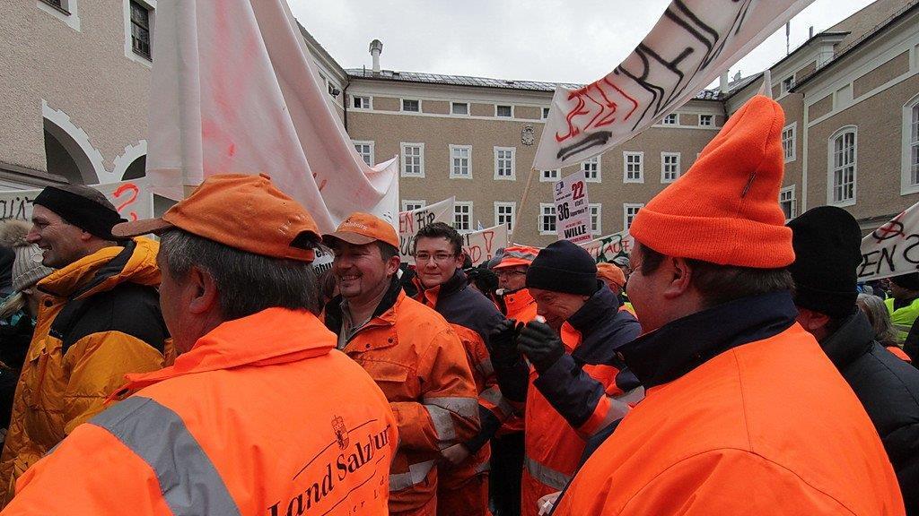 Protestmarsch zum Chiemseehof