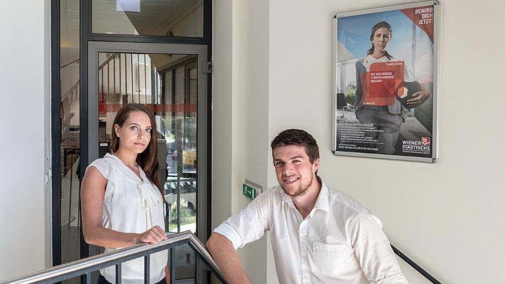 Angela und Philipp bei der Arbeit