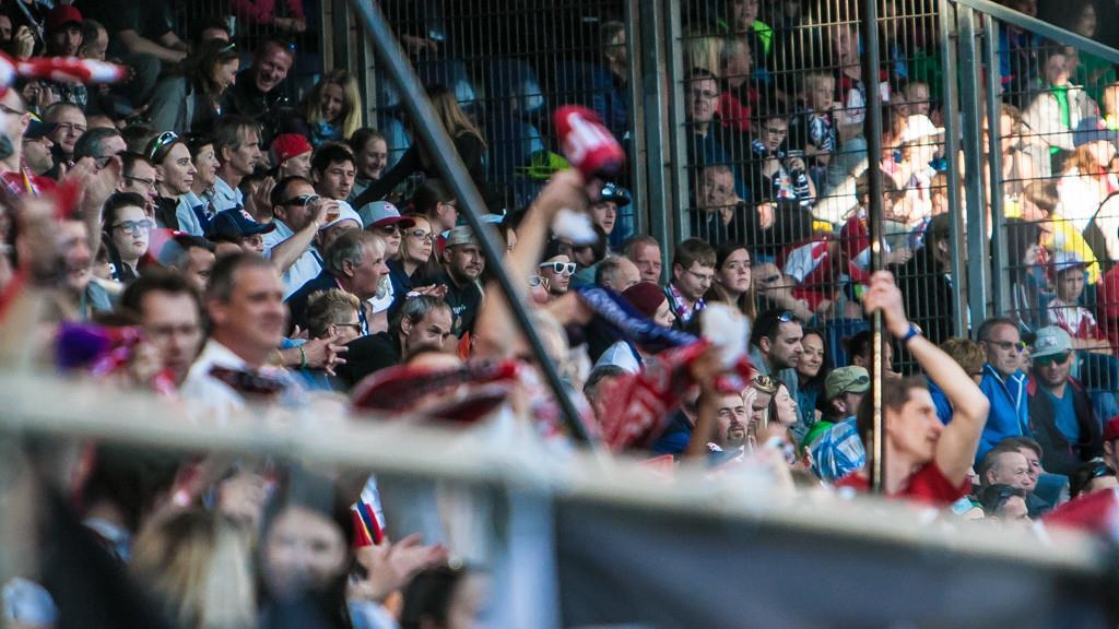 Red Bull - Sturm Graz, Stimmung, II