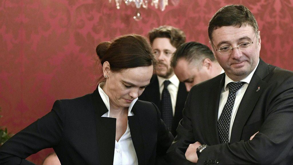 Empfang der Regierung