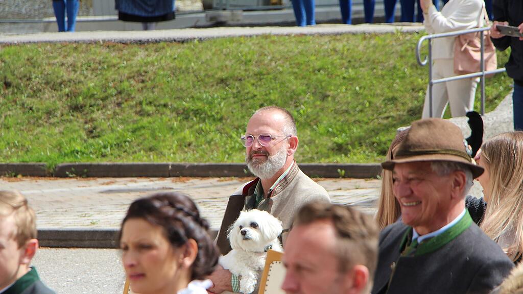 Lad\u00fcbertragen in Ramingstein