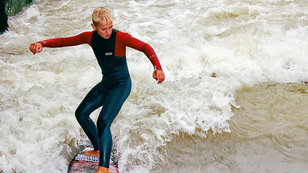 ALMjam 2022 - Surf Testival und Contest vom Anf\u00e4nger zum Fortgeschrittene Surfer\/innen