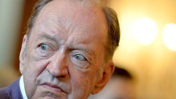 Harnoncourt hatte zuletzt wiederholt Konzerte absagen müssen