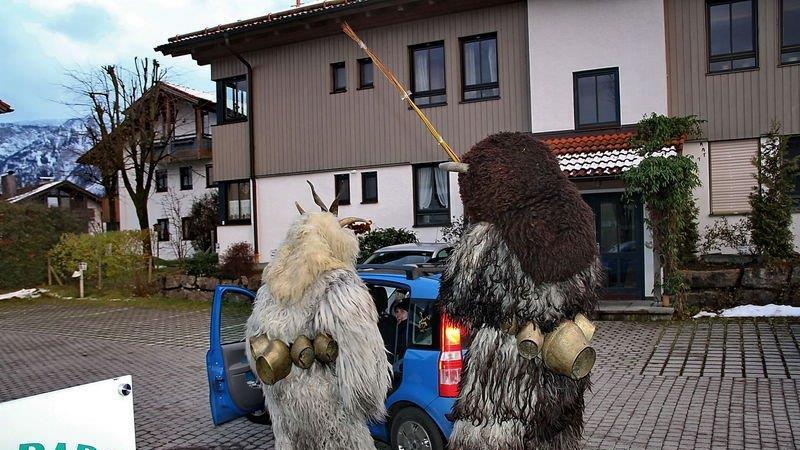 Nikolo und Krampus in Piding