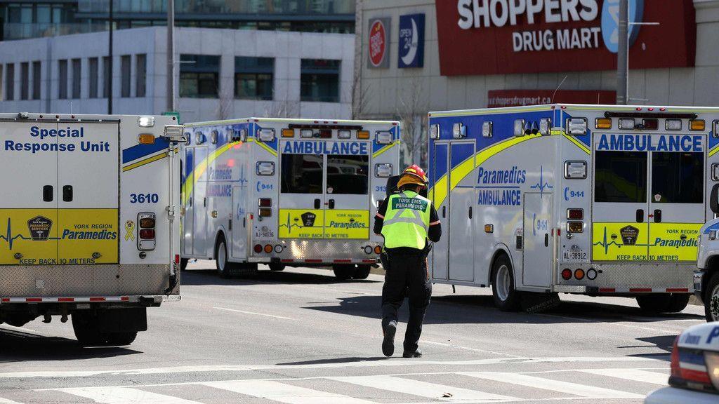 Transporter rast in Toronto in Menschenmenge: 10 Tote