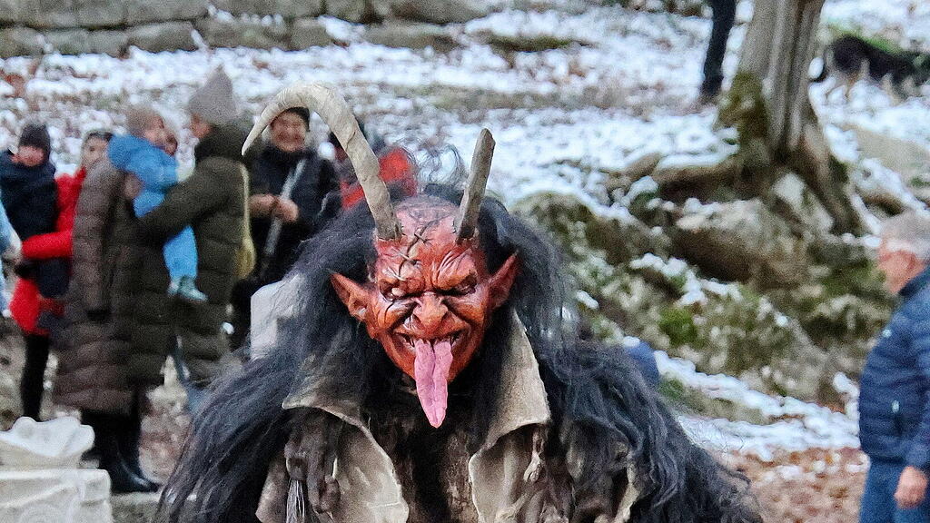 Krampus Einstimmung und Kinderkrampuslauf am Egelsee