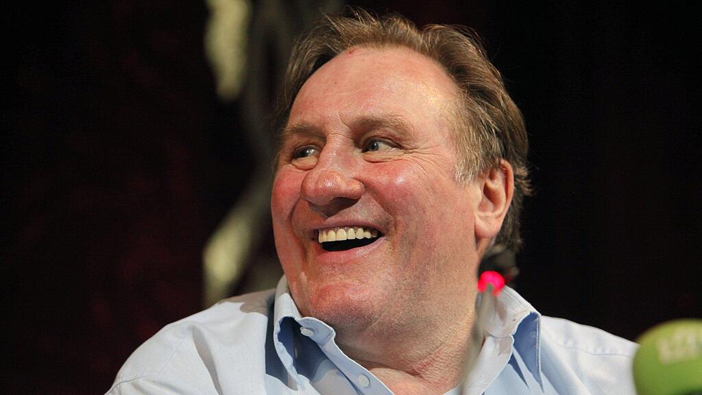 Gerard Depardieu darf trotz Führerscheinentzug noch Auto fahren.