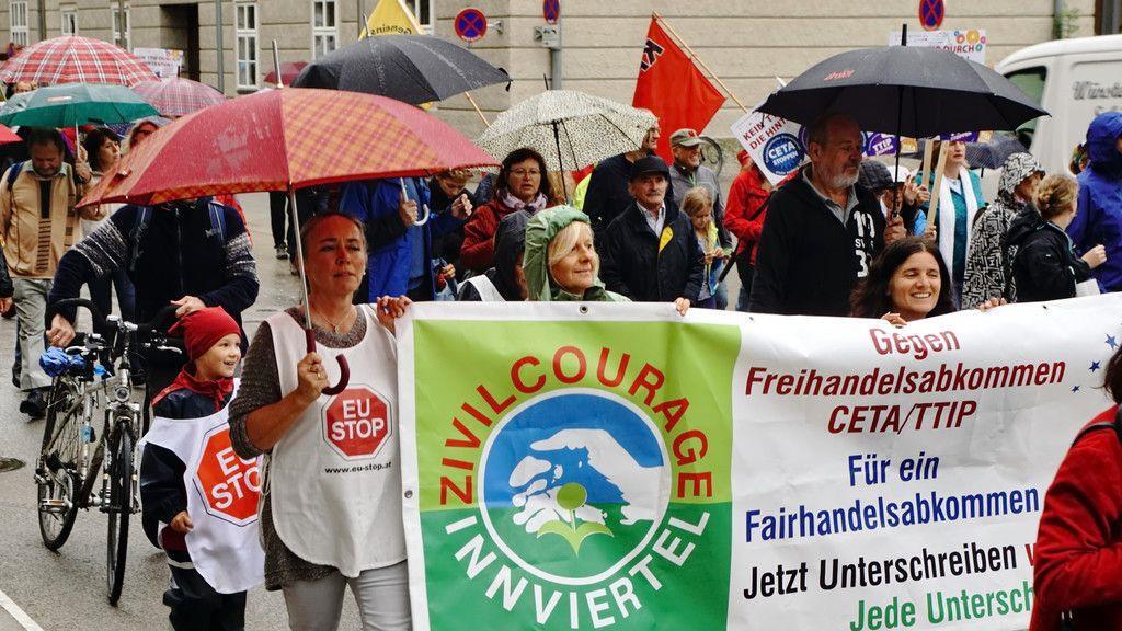 Demo gegen TTIP und CETA in Salzburg I