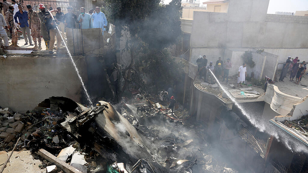 Flugzeugabsturz in Pakistan