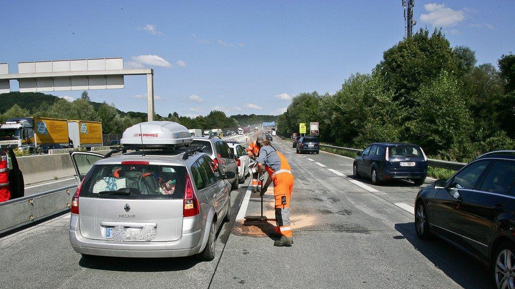 A1: Auffahrunfall sorgt für Chaos