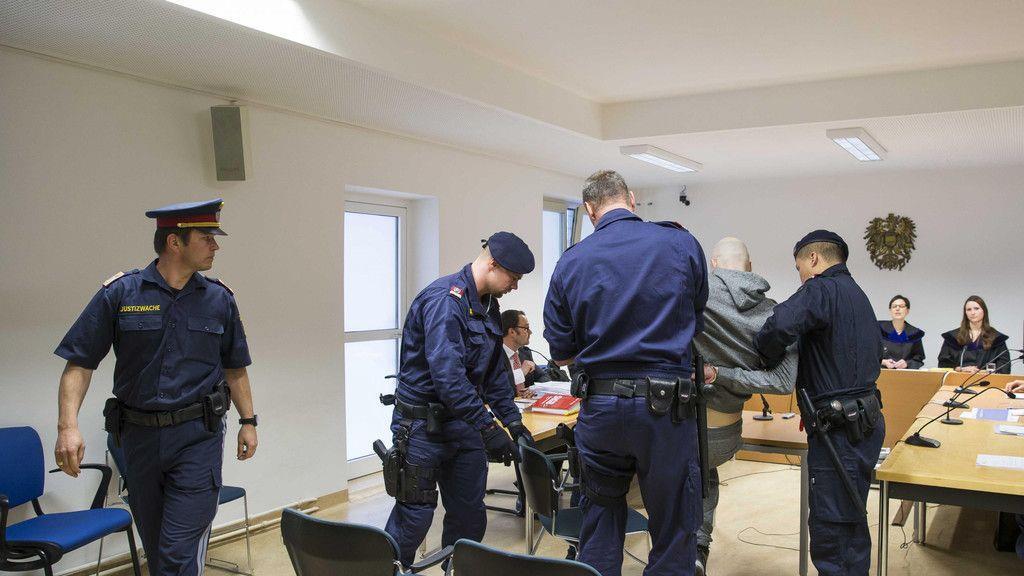 Obdachloser wegen 53 Straftaten vor Gericht