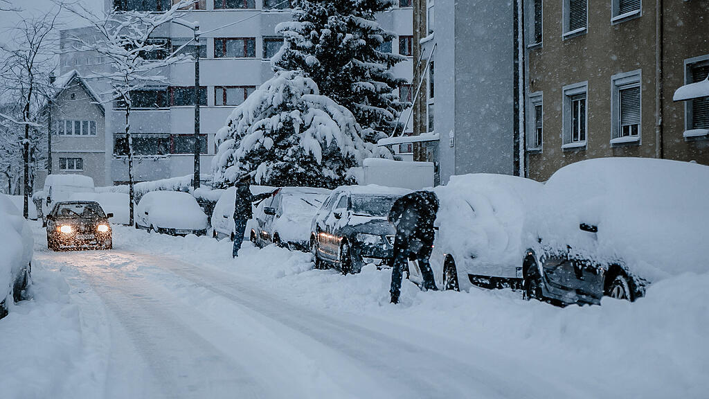 Verschneites Salzburg in den Morgenstunden