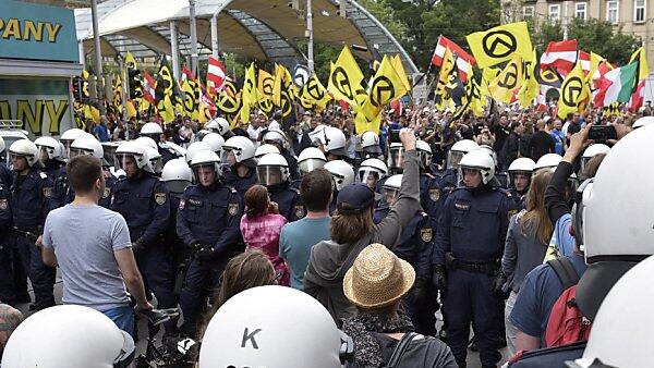 Insgesamt verlief die Kundgebung der Identitären recht friedlich