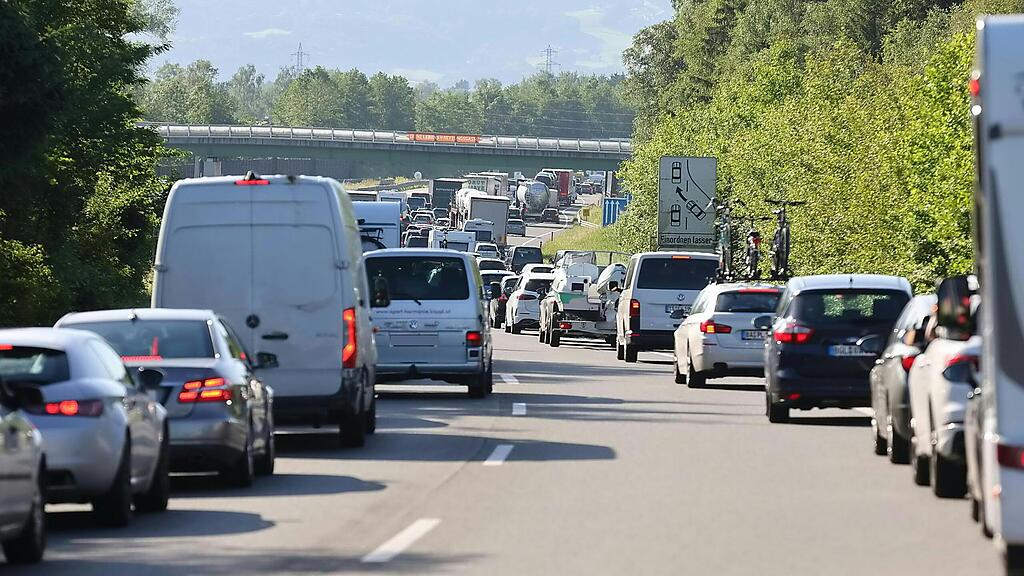 Stau A10