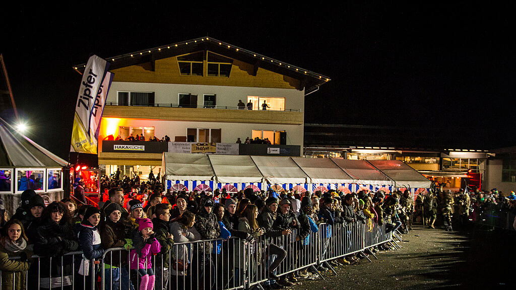 Krampuslauf in H\u00fcttau