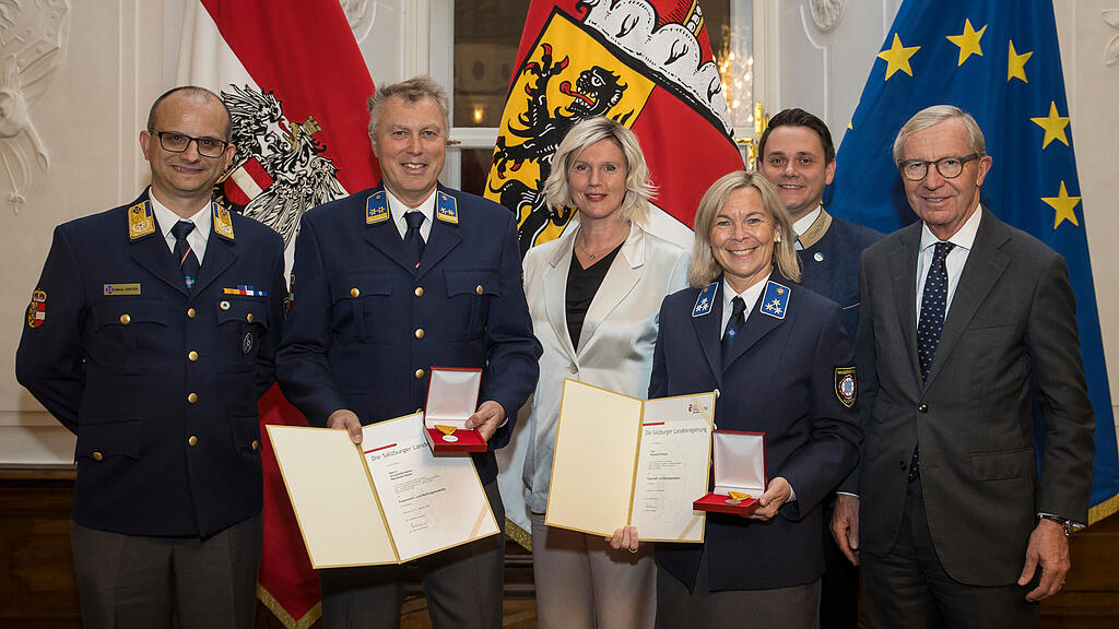 Wasserretter und Wasserretterinnen in Landesresidenz