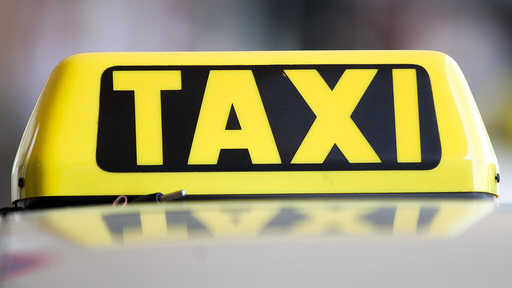 Taxi