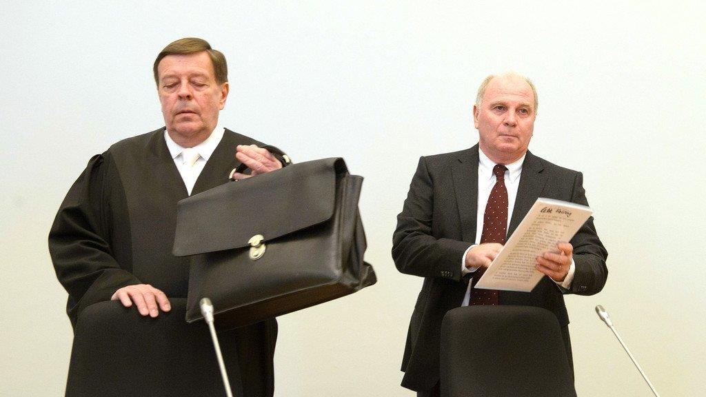Auftakt im Prozess gegen FC Bayern-Präsident Uli Hoeneß