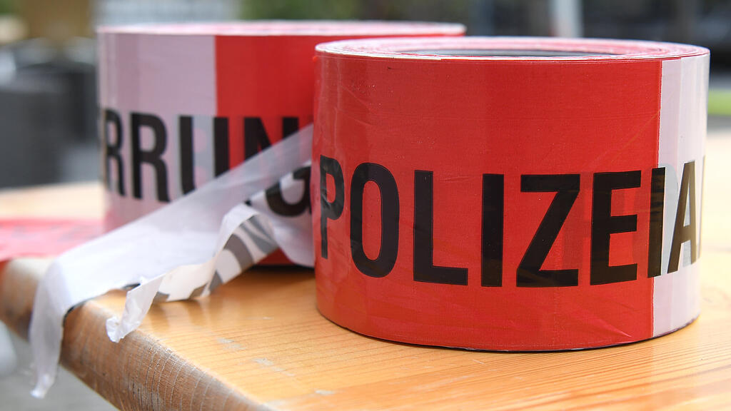 SB, Tatort, Polizei, Polizeiabsperrung, Band, Polizeiband