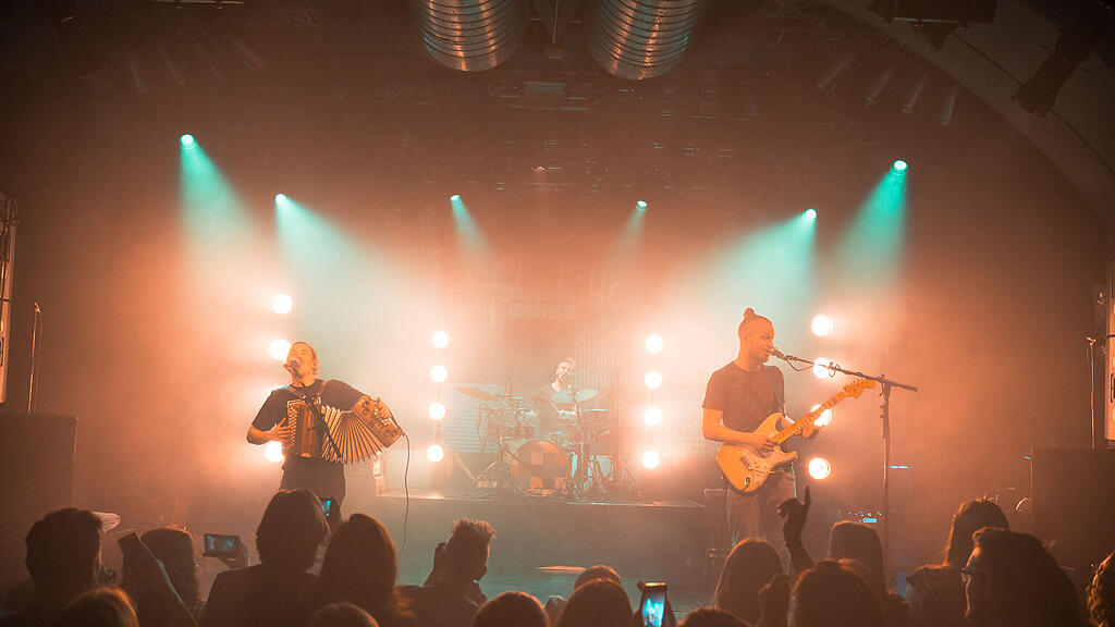FOLKSHILFE & BLECHSALAT im Rockhouse Salzburg