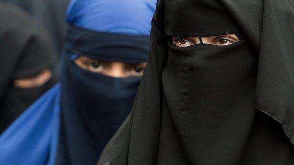 Burka-Verbot keine Grundrechtsverletzung