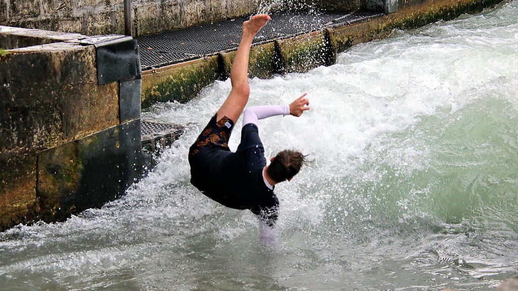 ALMjam 2022 - Surf Testival und Contest vom Anf\u00e4nger zum Fortgeschrittene Surfer\/innen