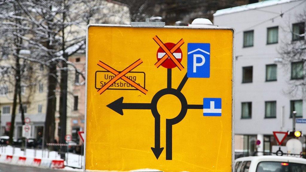 Kreisverkehr am Hildmannplatz